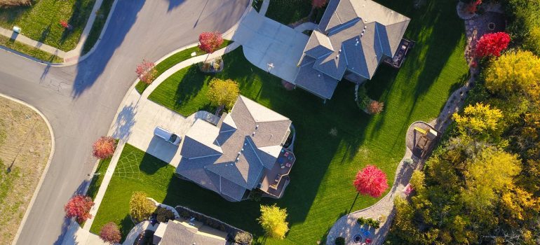 roofs on houses