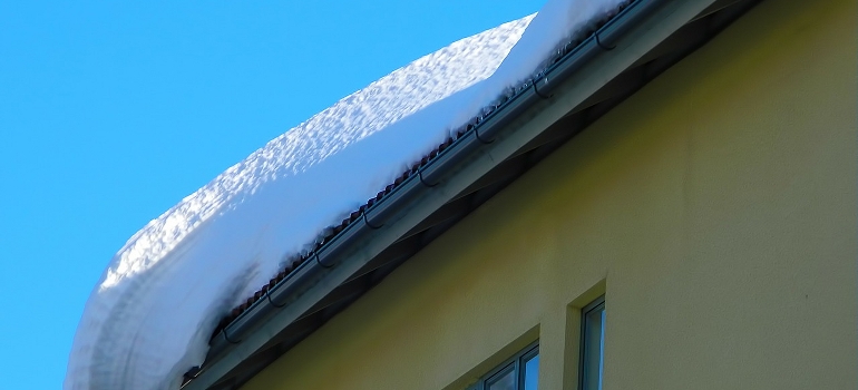 Heavy snow on roof